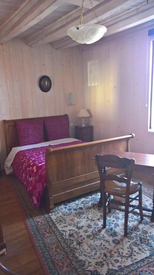 Chambre d Hote 1873 Frasne Chambre photo